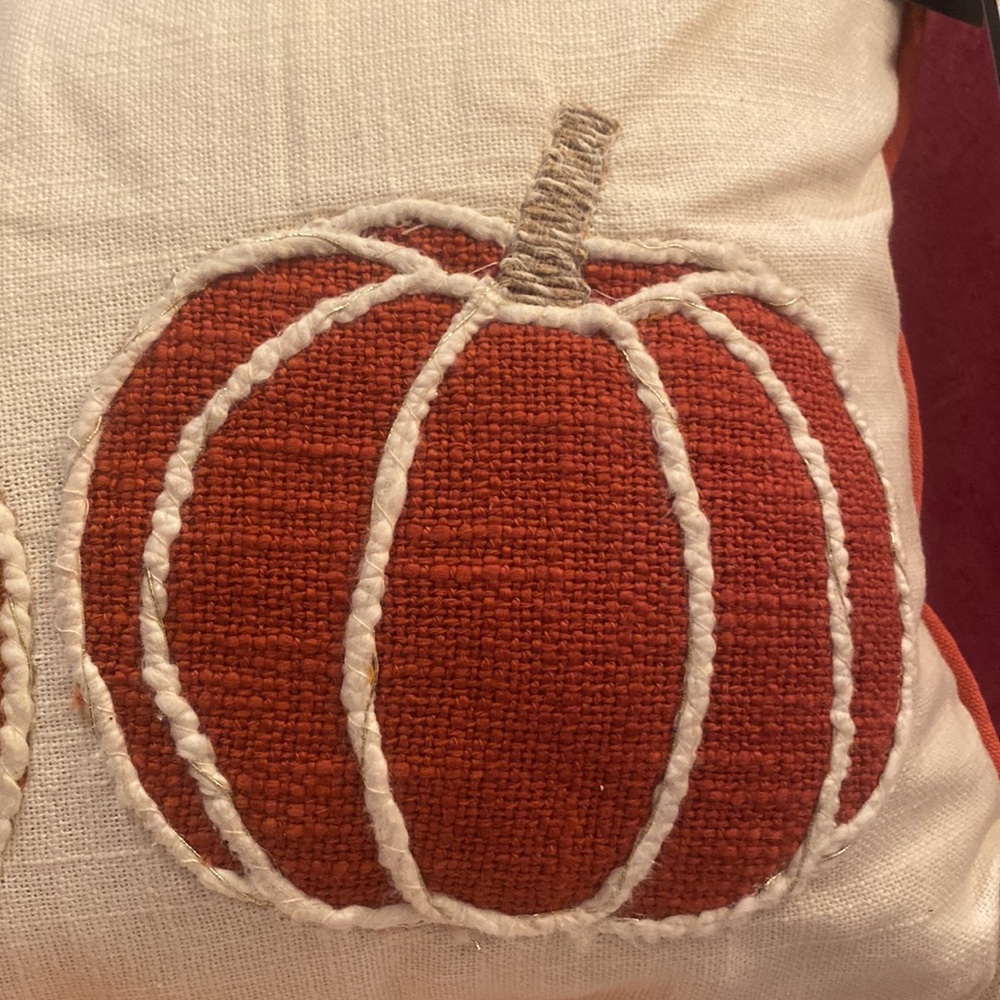 Long new Pumpkins decorative pillow with tag - Picture 5 of 8